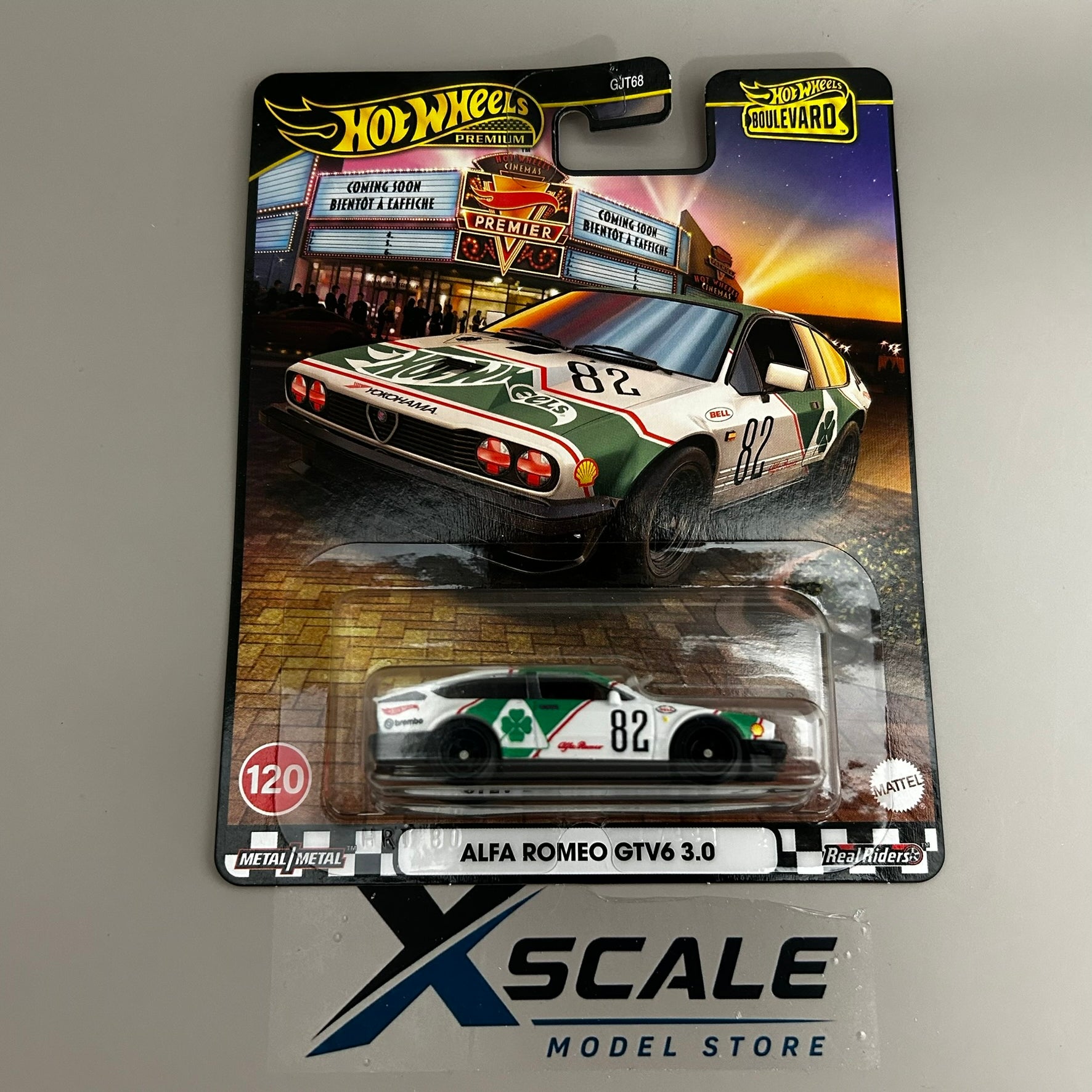 Premium Hot Wheels 1/64 Boulevard Alfa Romeo GTV6 3.0