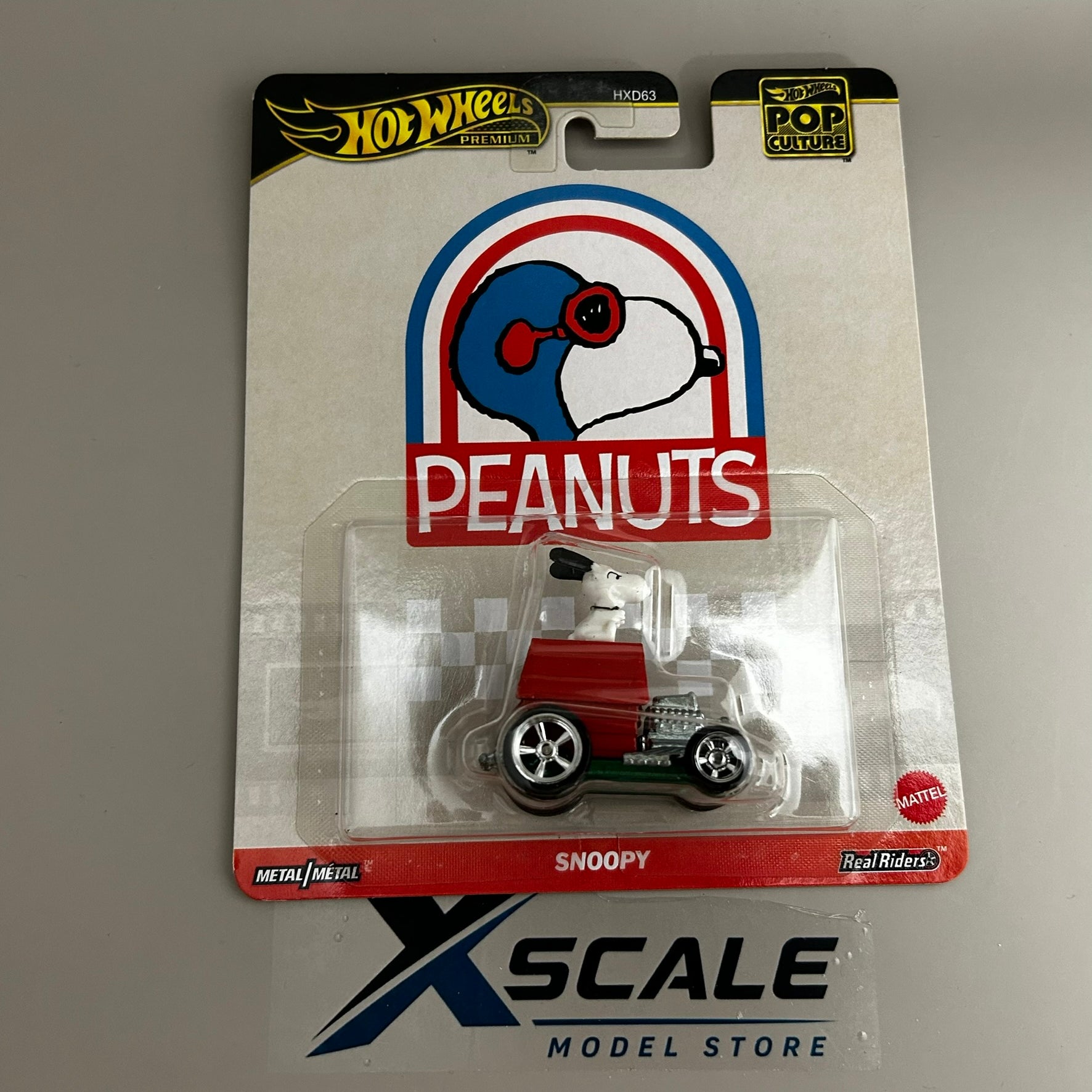Premium Hot Wheels Pop Culture 1/64 Peanuts Snoopy