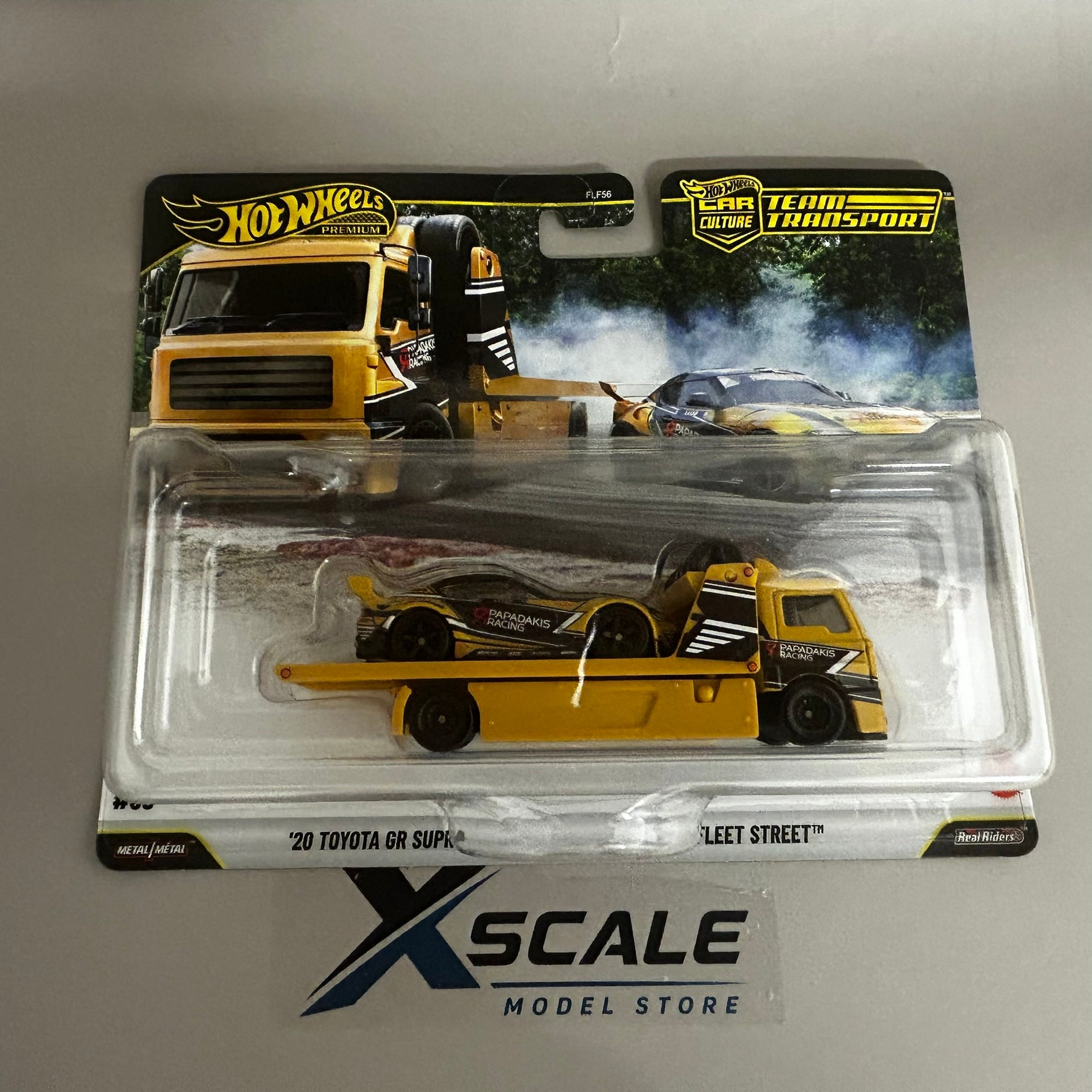 Premium Hot Wheels Team Transport 1/64 Toyota GR Supra 20 Fleet Street