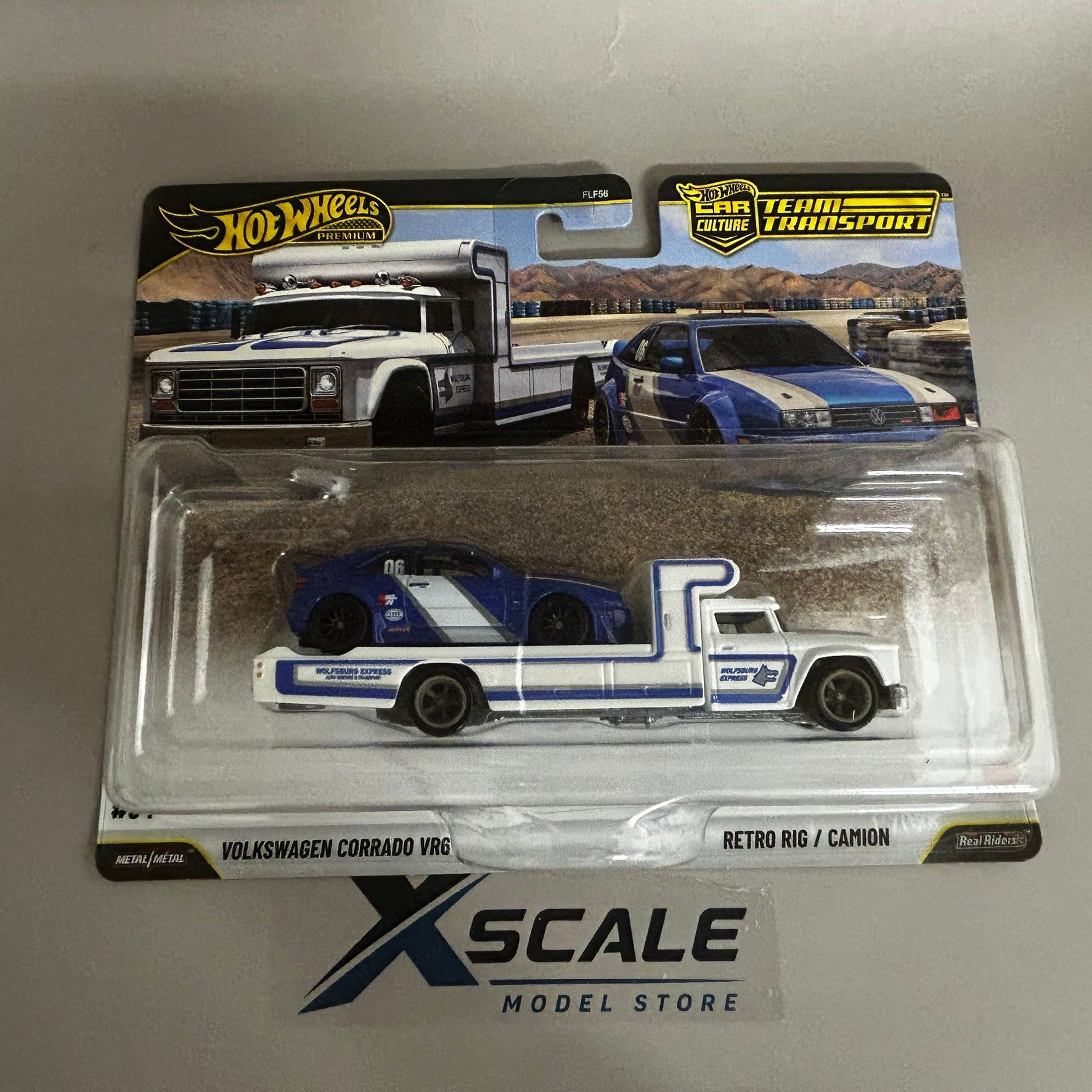 Premium Hot Wheels Team Transport 1/64 Volkswagen Corrado VR Retro Rig