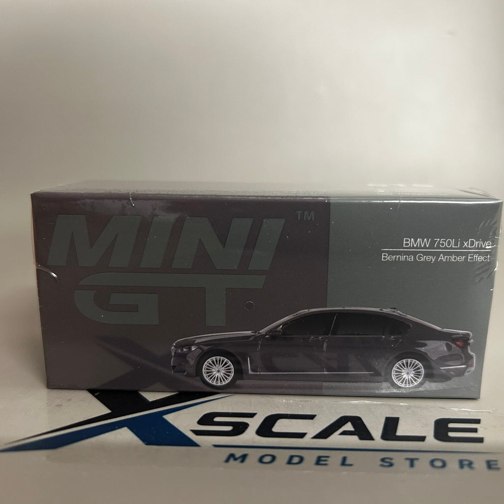 Mini GT 1/64 #515 BMW 750Li xDrive Grey