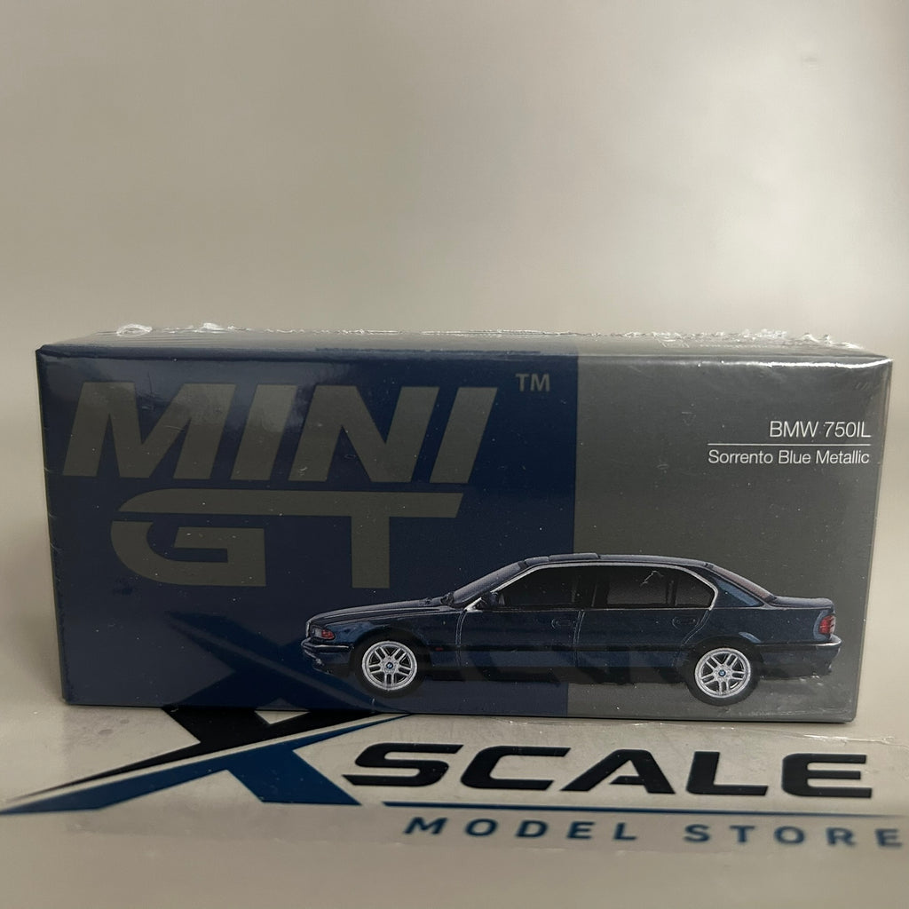 Mini GT 1/64 #894 BMW 750IL Blue