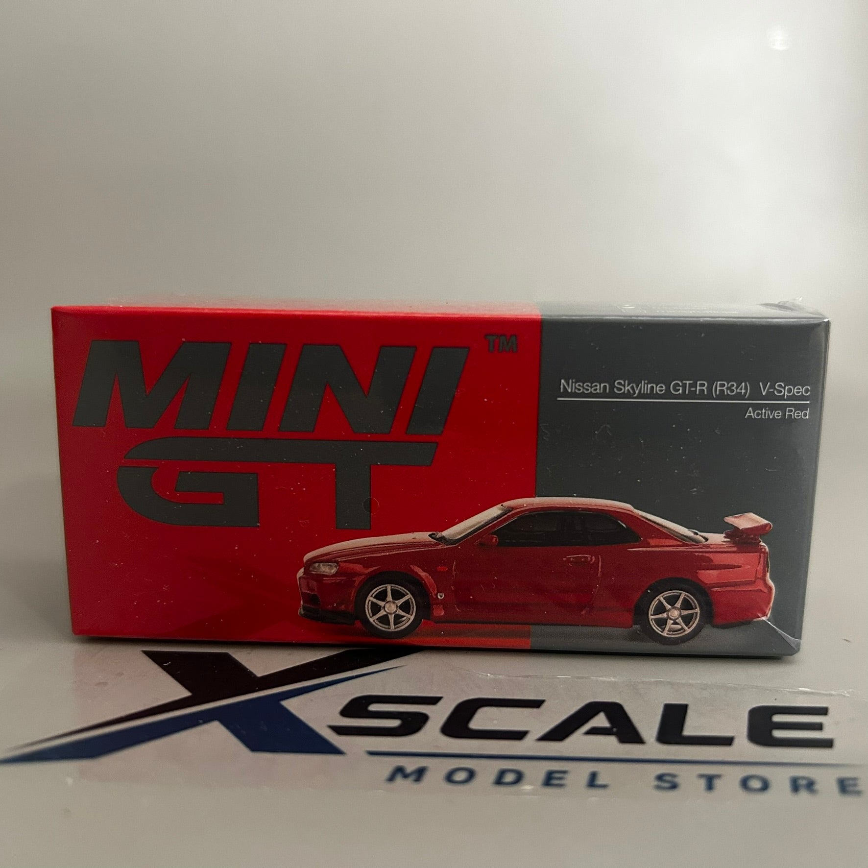 Mini GT 1/64 #796 Nissan Skyline GTR R34 V Spec Red