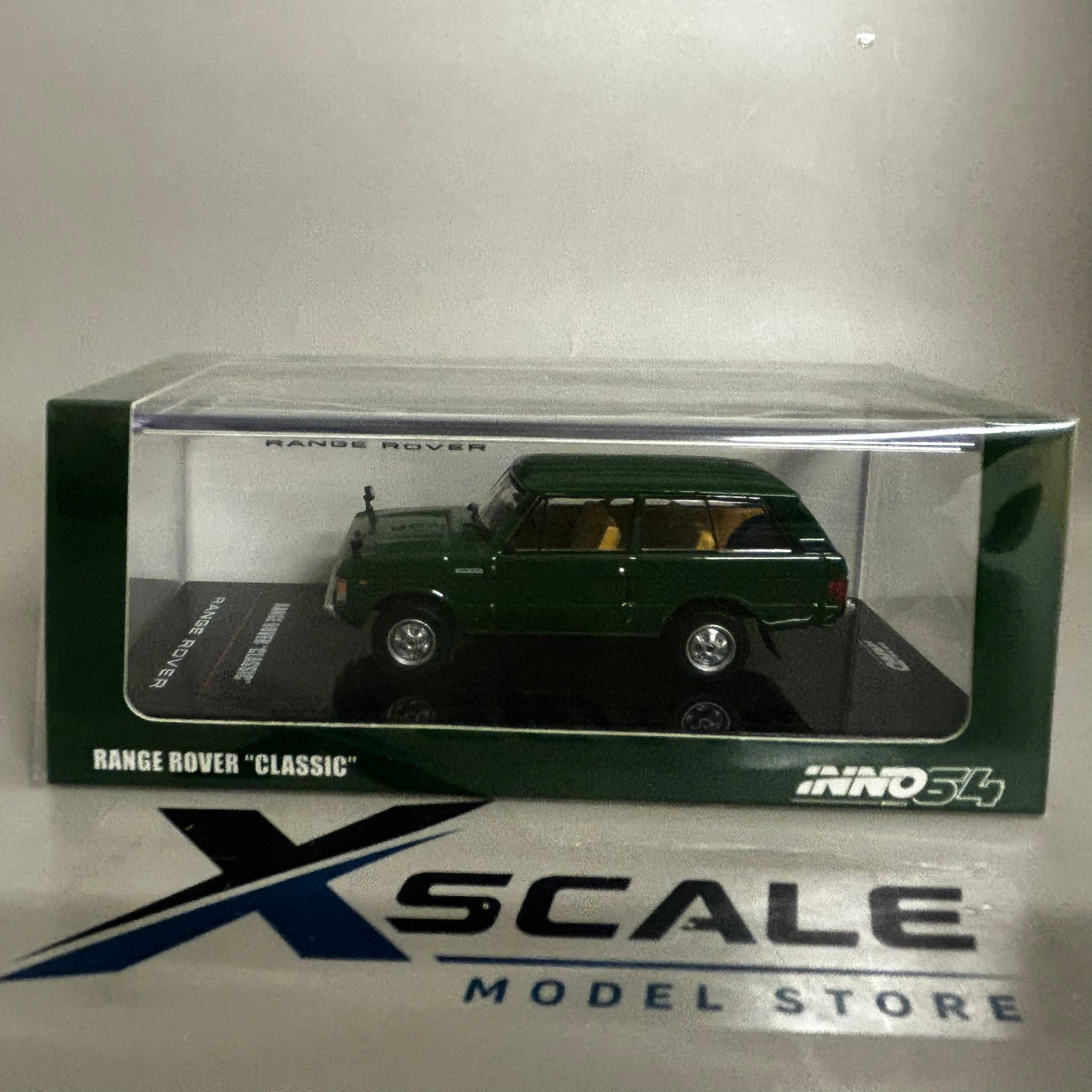 Inno64 1/64 Range Rover Classic Green