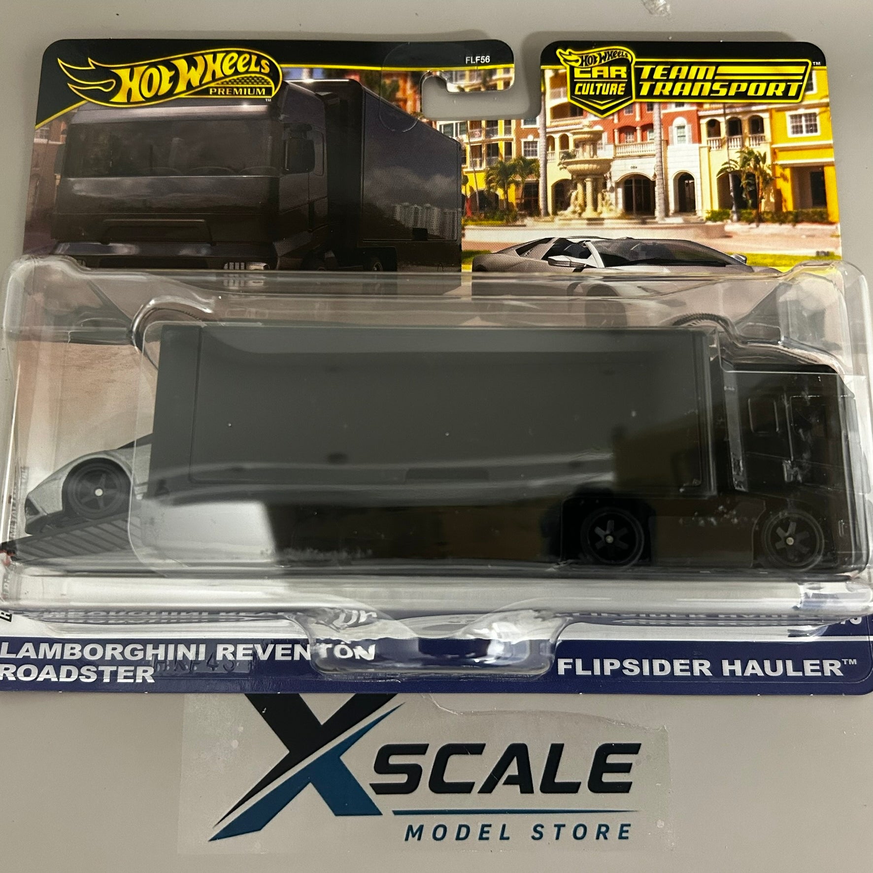 Premium Hot Wheels Team Transport 1/64 Lamborghini Reventon Flipsider
