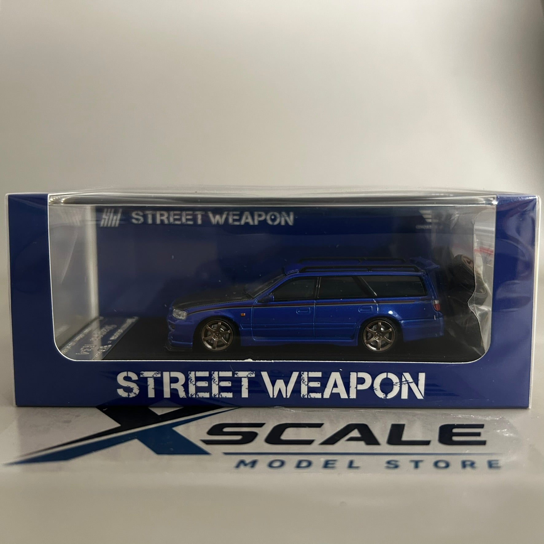 Street Weapon/Warrior 1/64 Nissan Skyline R34 Wagon Blue / Black Bonnet