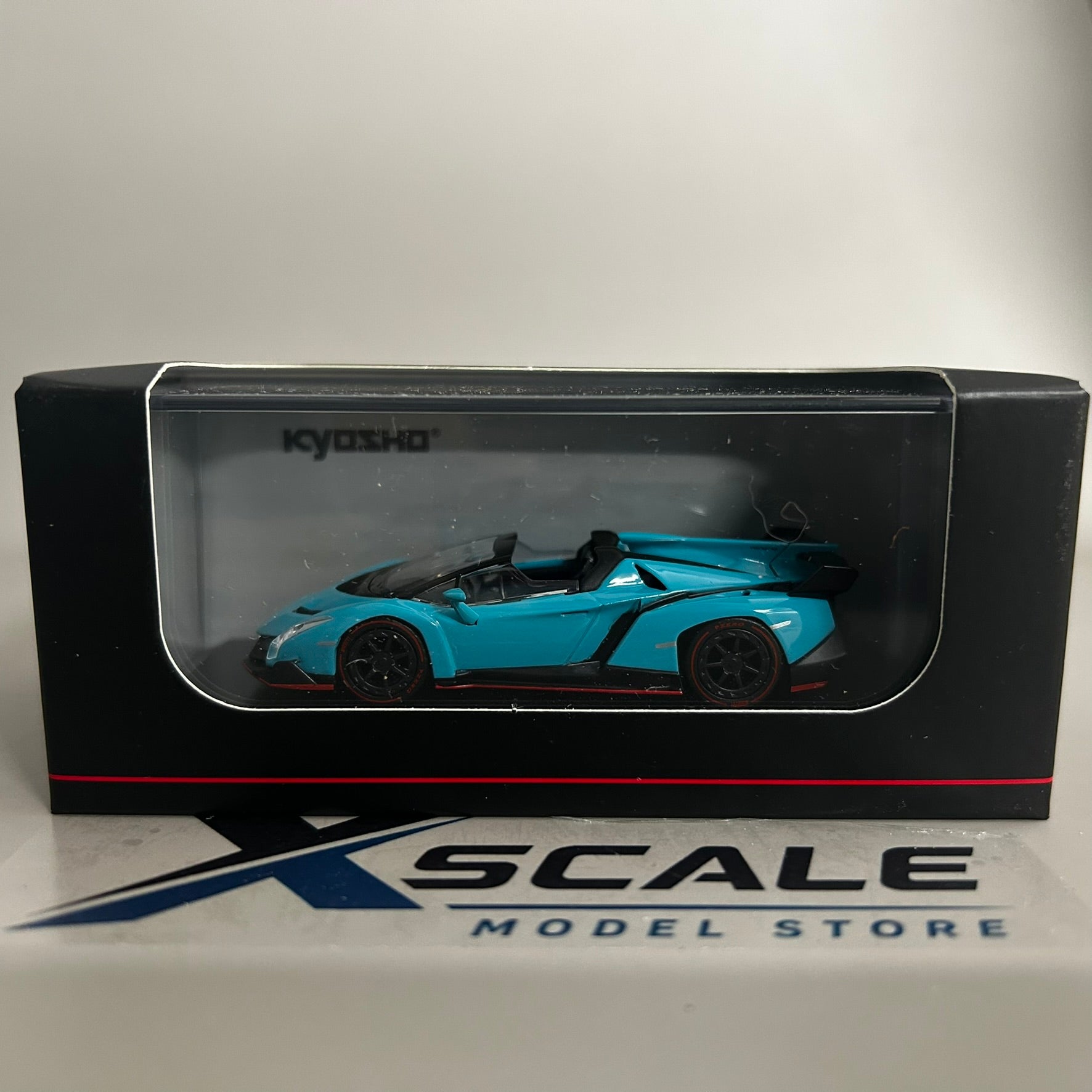 Kyosho 1/64 Lamborghini Veneno Roadster Blue