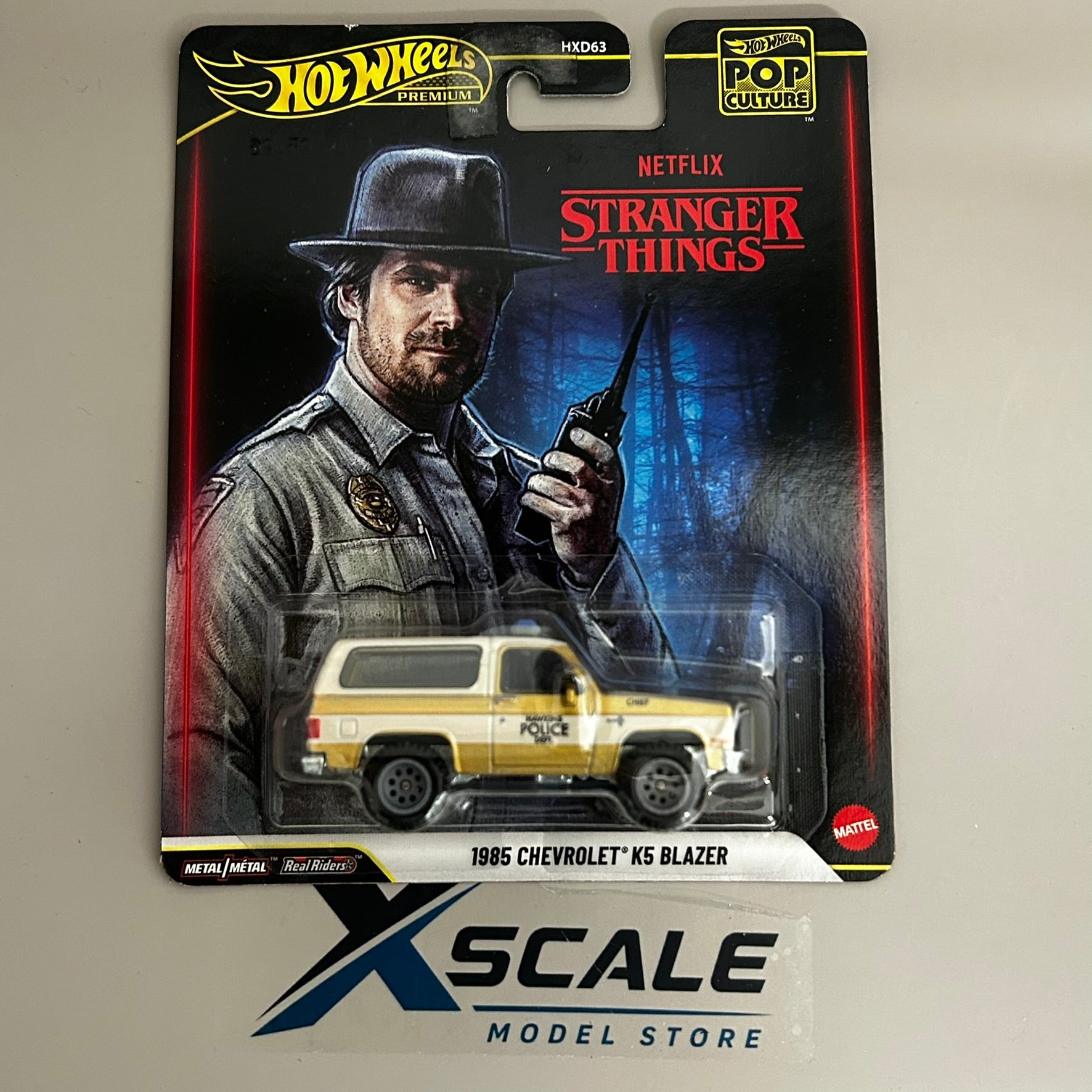 Premium Hot Wheels Pop Culture 1/64 Stranger Things 1985 Chevrolet K5