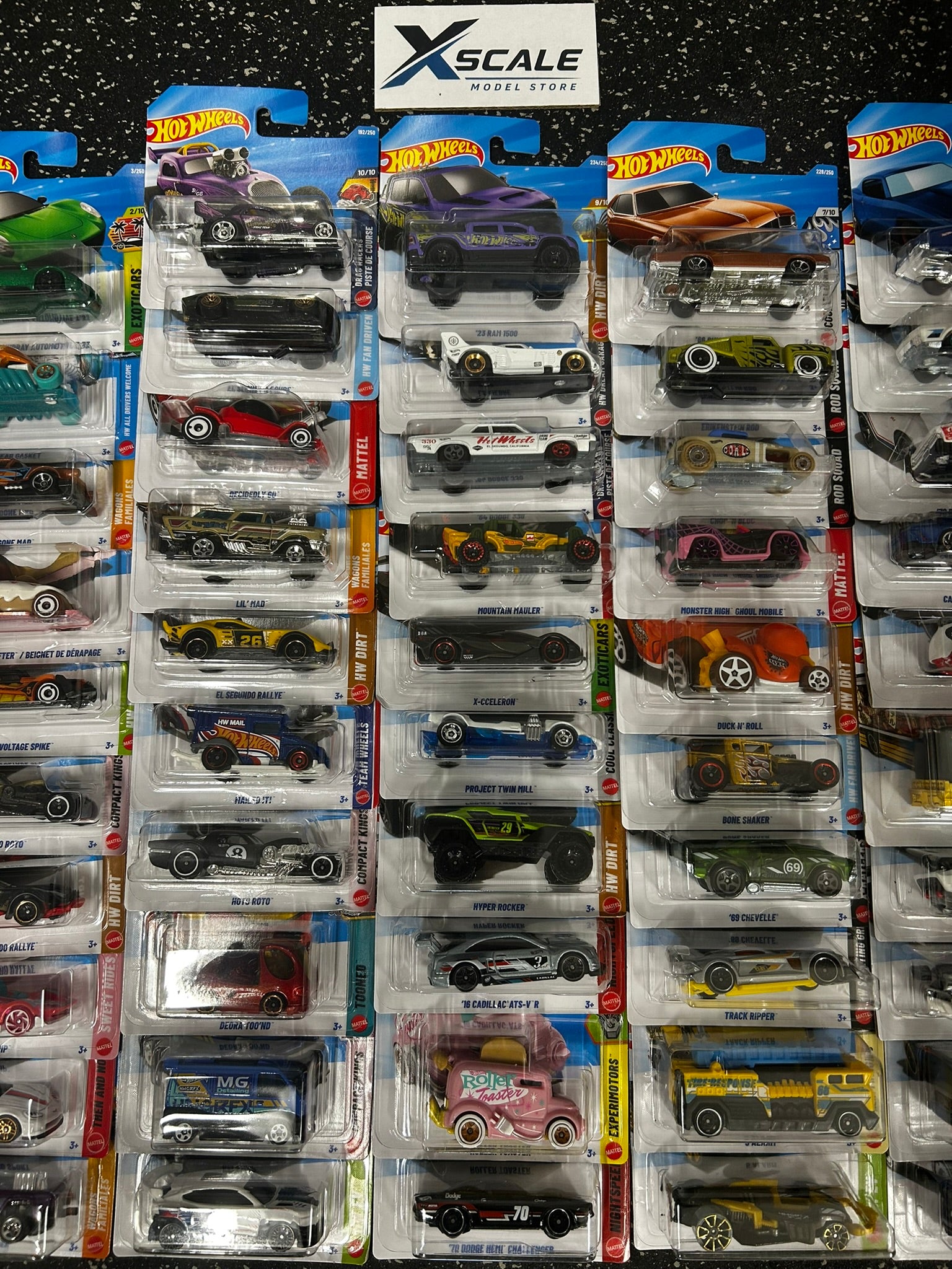 #25 Hot Wheels x72 CARS 1:64 CLEARANCE JOBLOT BUNDLE *NO DUPLICATES*