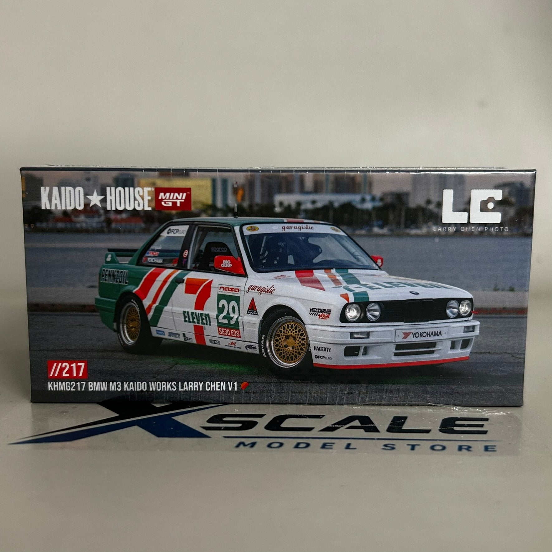 Mini GT Kaido House 1/64 BMW M3 Larry Chen V1