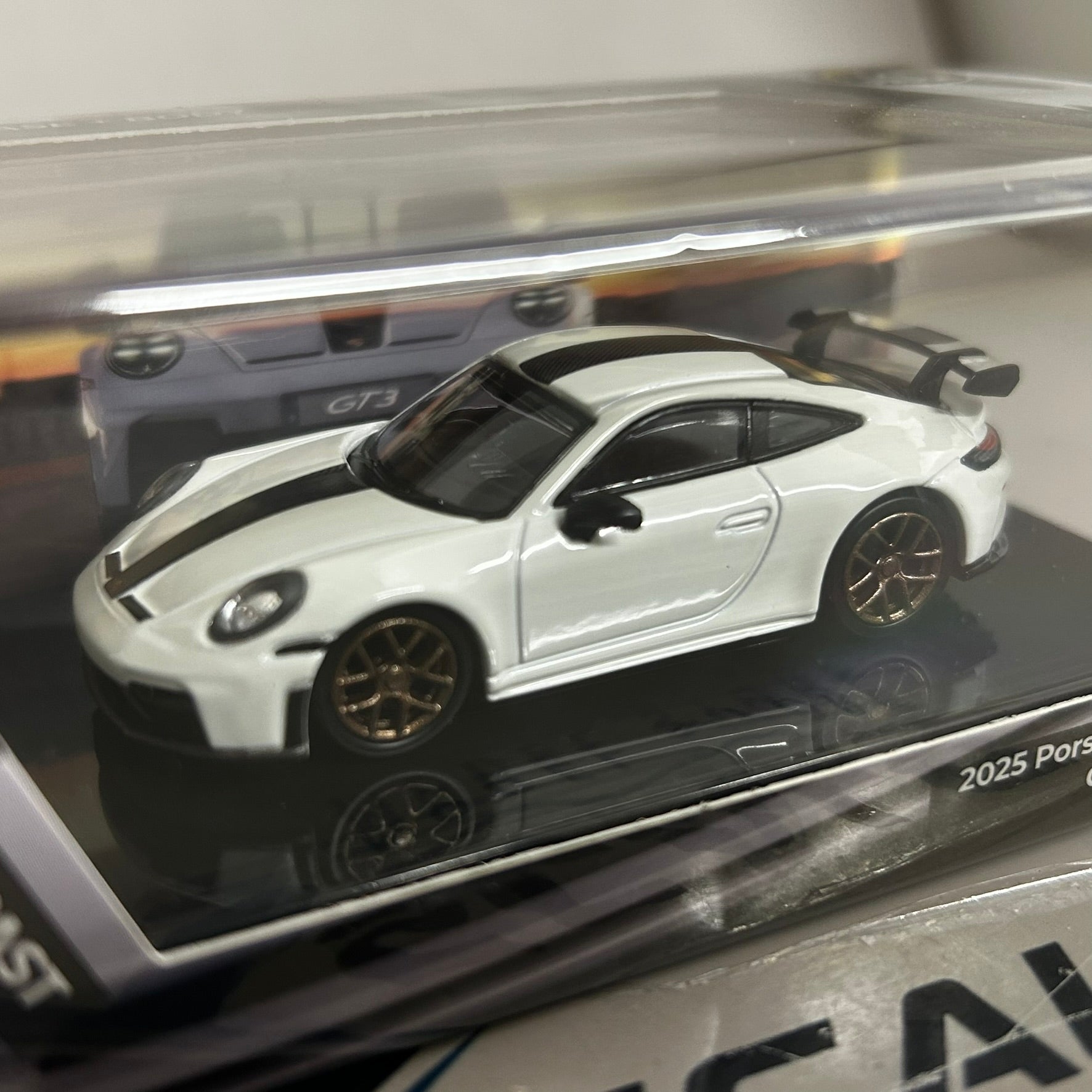 Para64 1/64 Porsche 911 GT 992.2 White