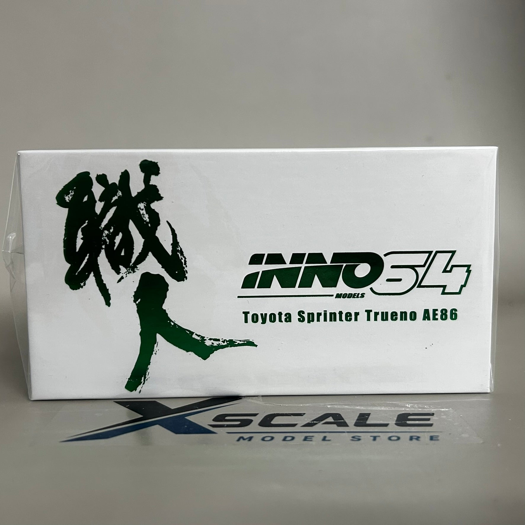 Inno64 1/64 Toyota Sprinter Trueno AE86 Limited Edition
