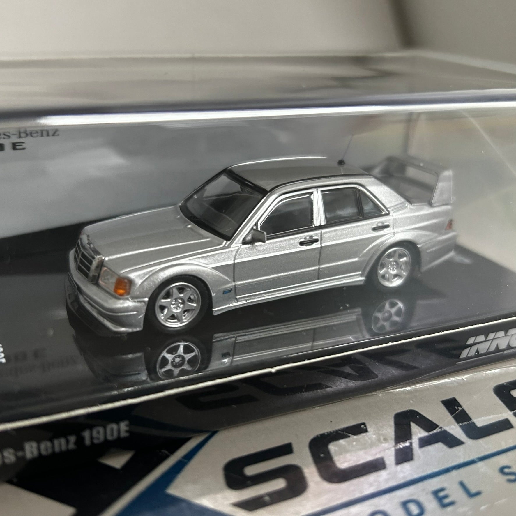 Inno64 1/64 Mercedes Benz 190E
