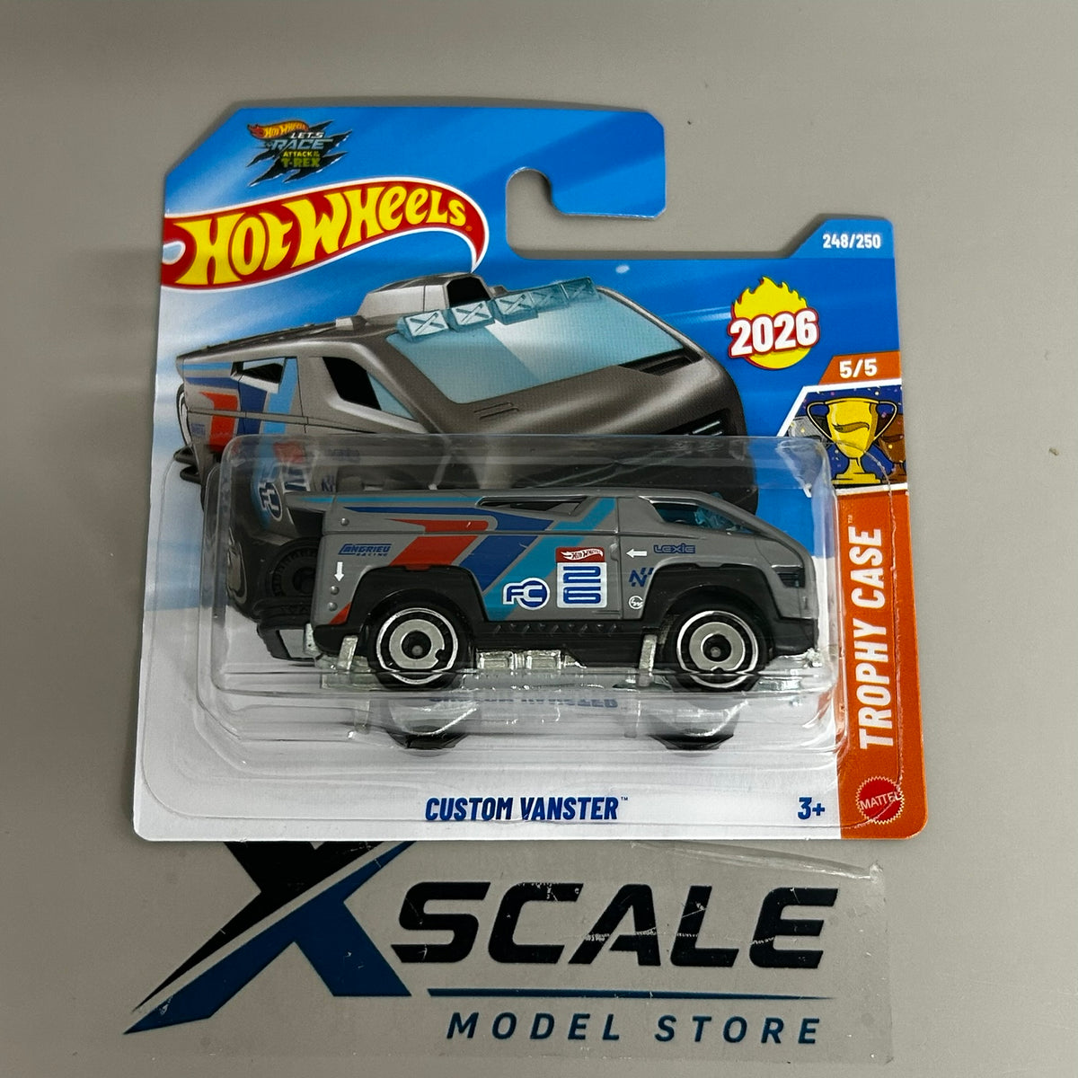 Hot Wheels 2026 Q 1/64 Trophy Custom Vanster