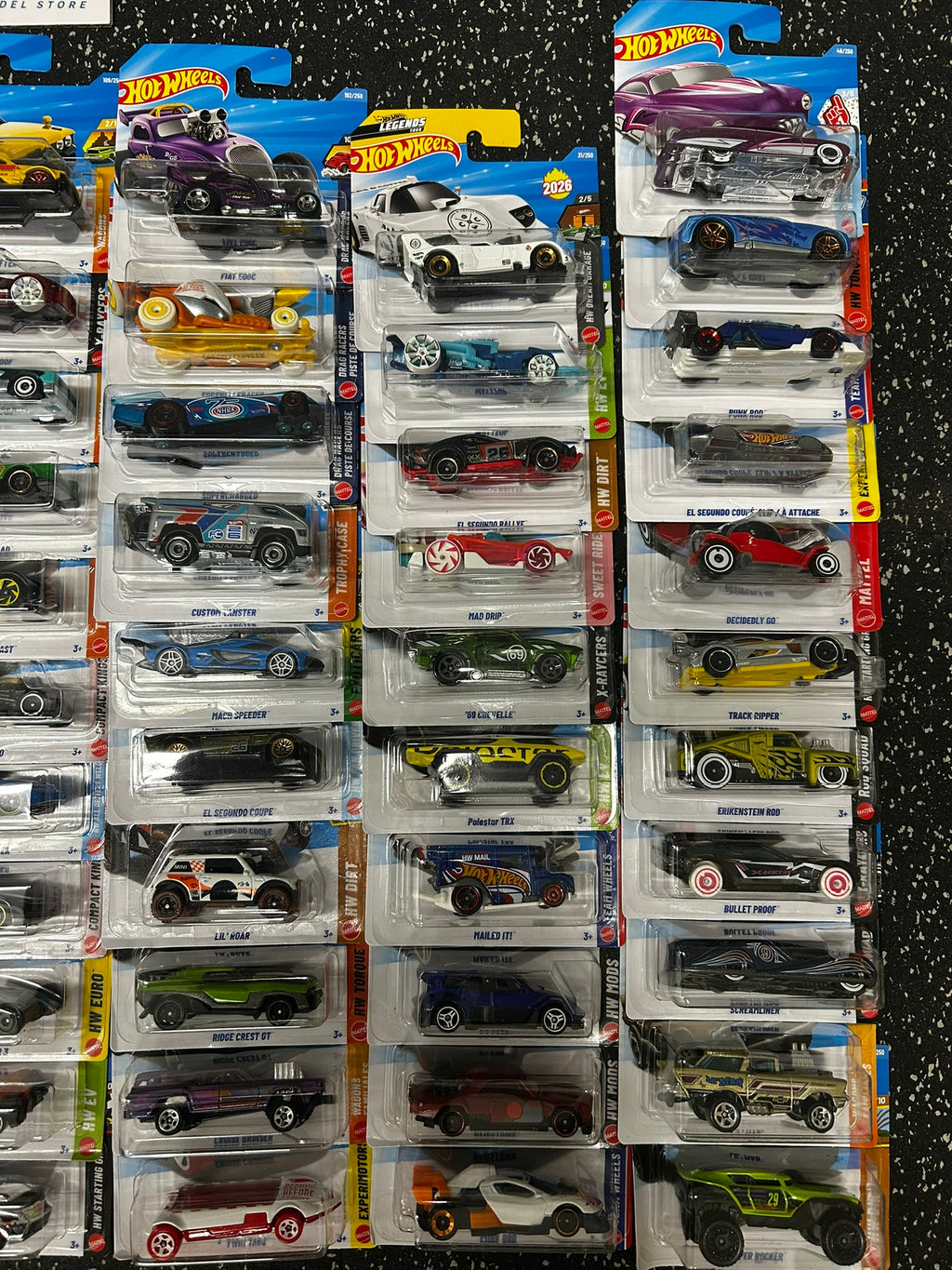 #26 Hot Wheels x72 CARS 1:64 CLEARANCE JOBLOT BUNDLE *NO DUPLICATES*