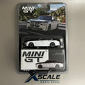 Mini GT 1/64 #959 BMW i7 xDrive60 Black/White