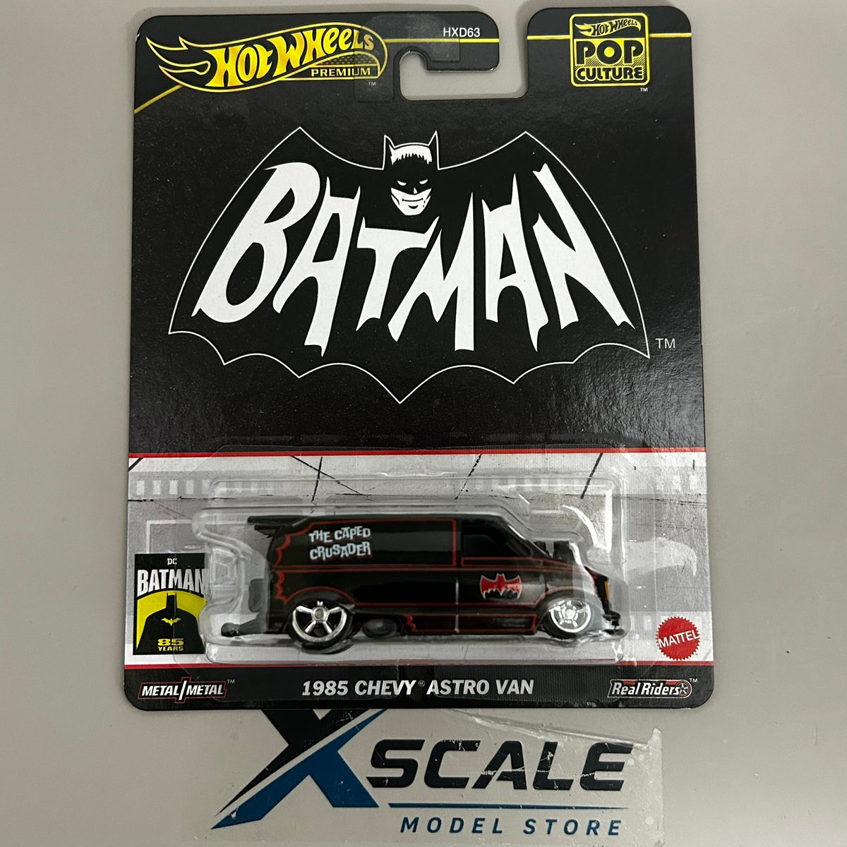 Premium Hot Wheels Pop Culture 1/64 Batman 1985 Chevy Astro Van