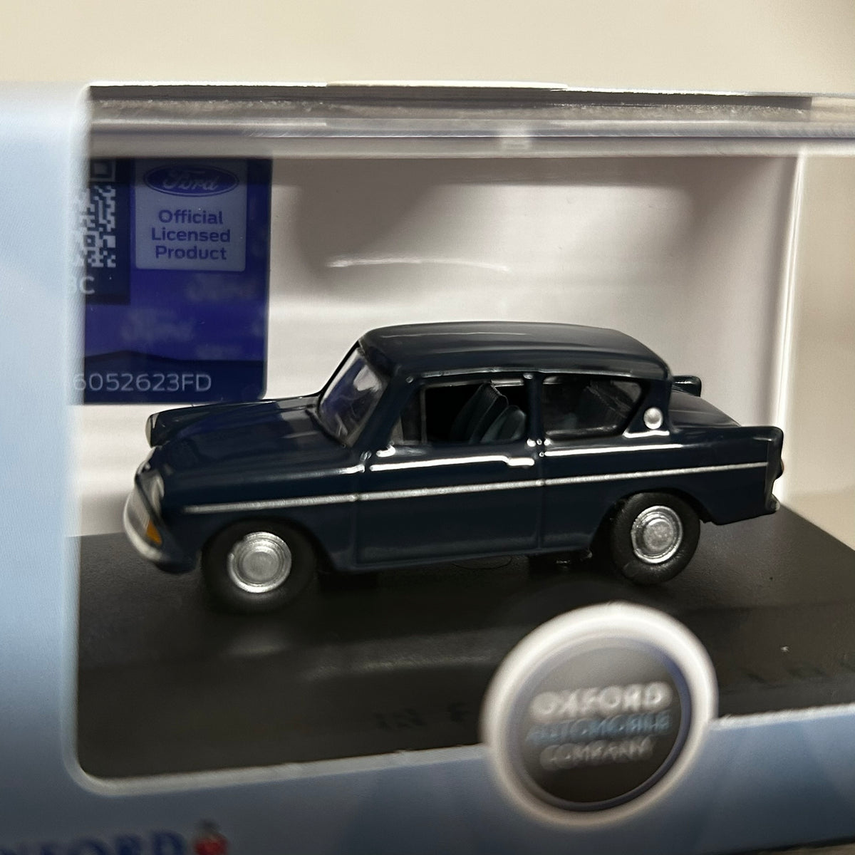 Oxford Diecast 1/76 Ford Anglia Ambassador Blue