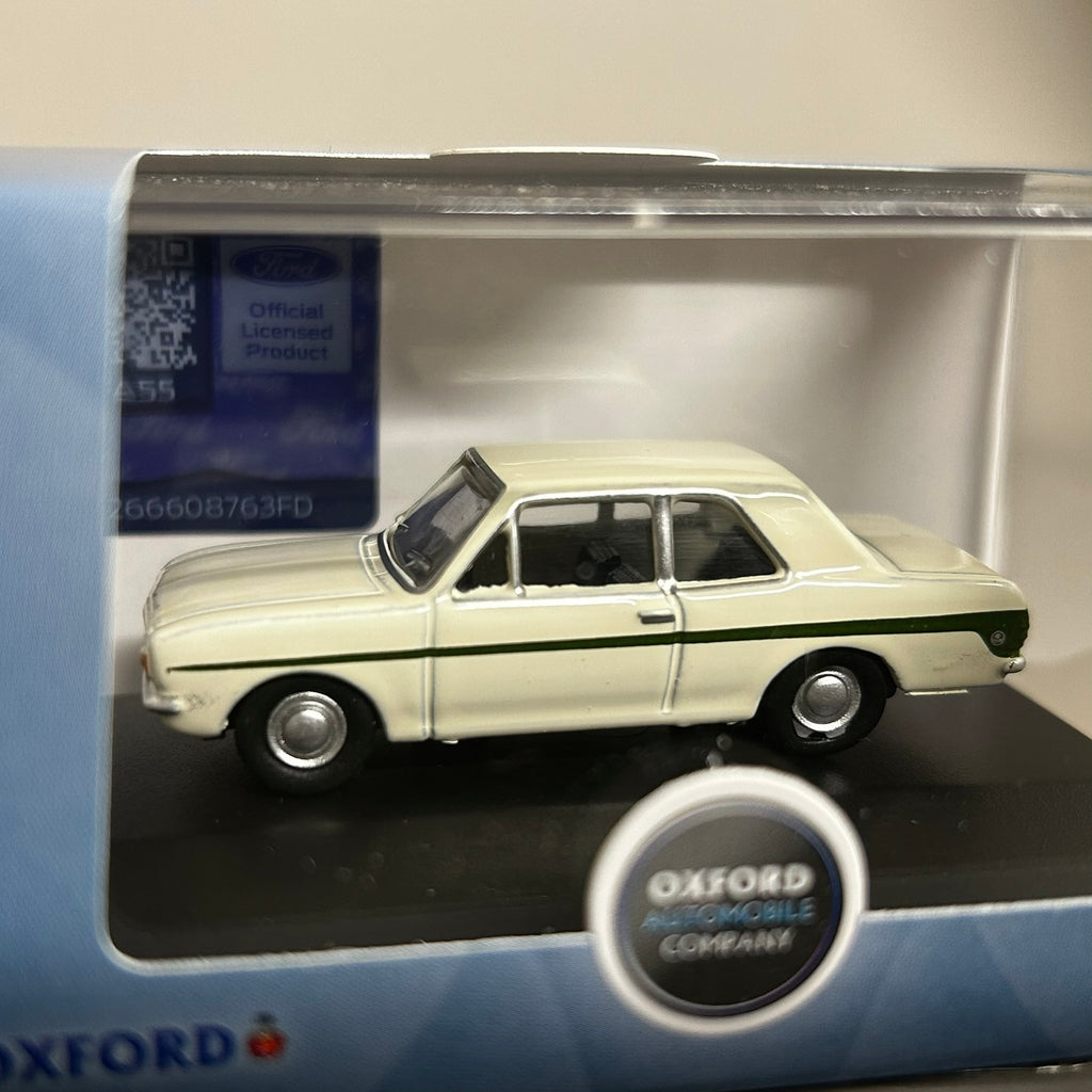 Oxford Diecast 1/76 Ford Cortina MK2 White
