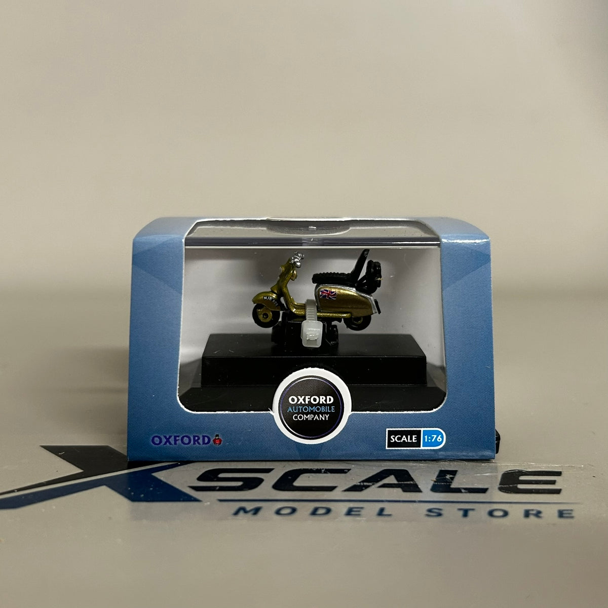 Oxford Diecast 1/76 Scooter Gold Union Jack
