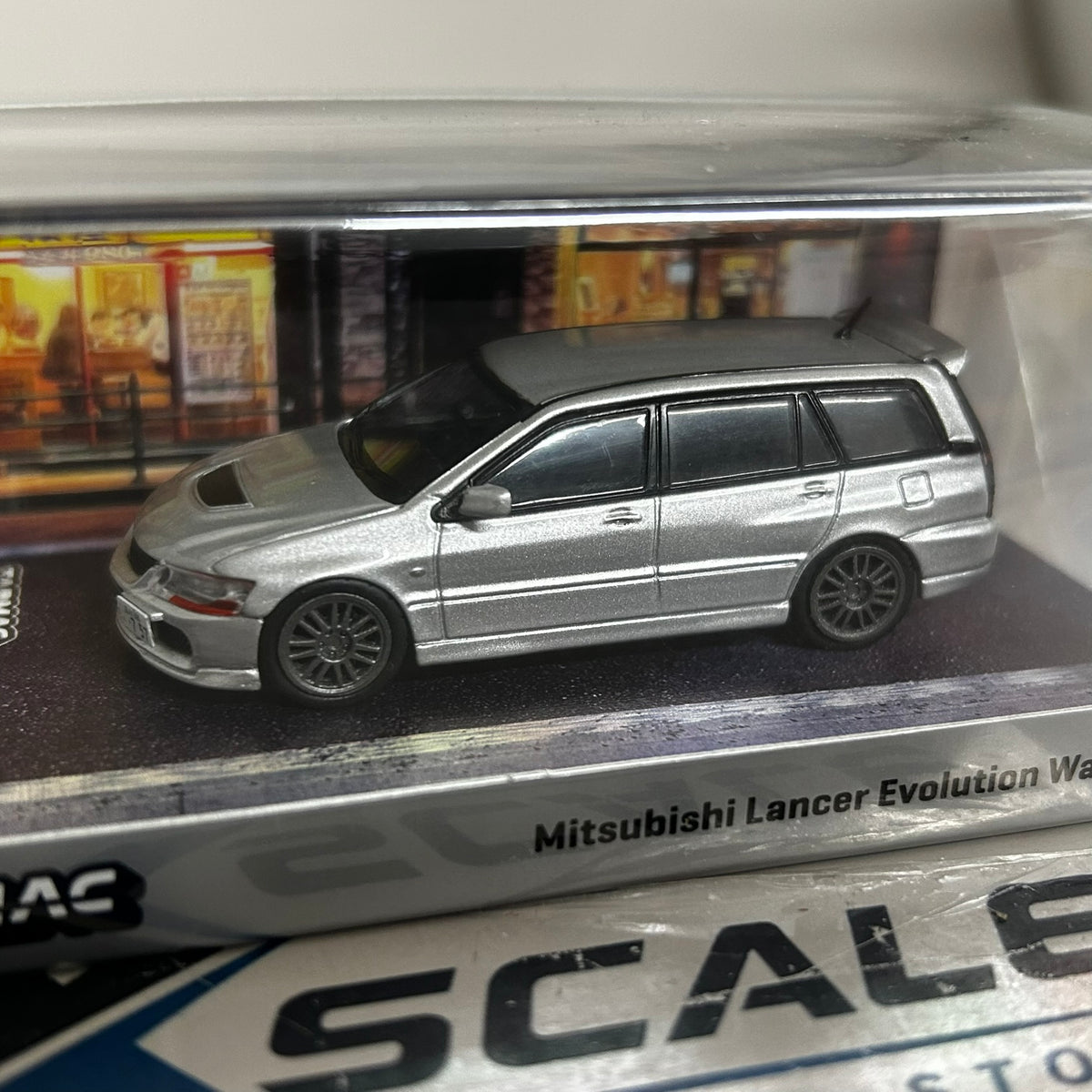 Tarmac Works 1/64 Mitsubishi Lancer Evolution Wagon