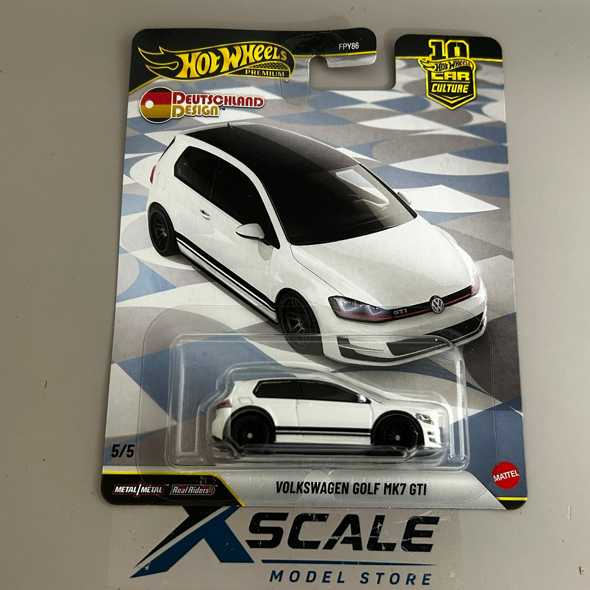 Premium Hot Wheels 1/64 Car Culture Deutschland Volkswagen Golf MK7