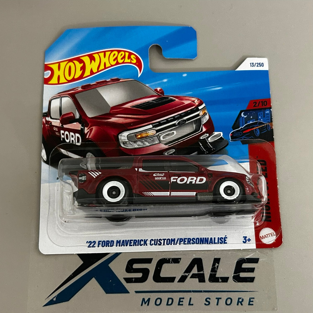 Hot Wheels 2027 A 1/64 Ford Maverick Custom