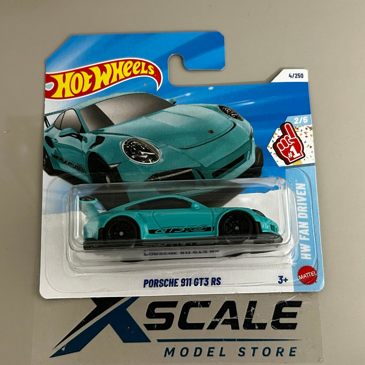 Hot Wheels 2027 A 1/64 Porsche 911 GT3 RS