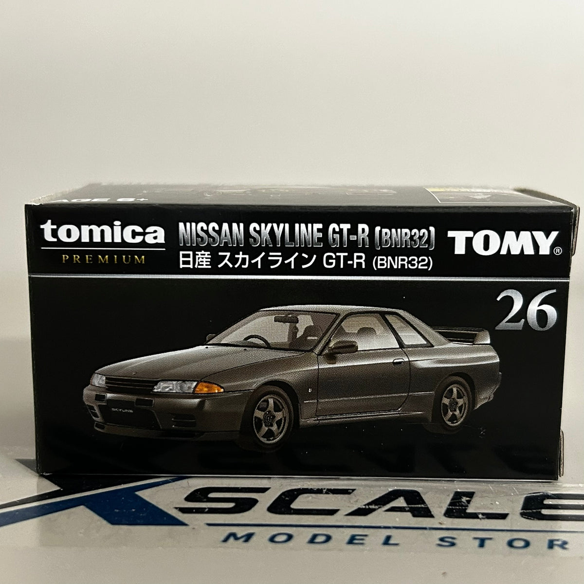 Tomica Premium 1/64 #26 Nissan Skyline GTR R32