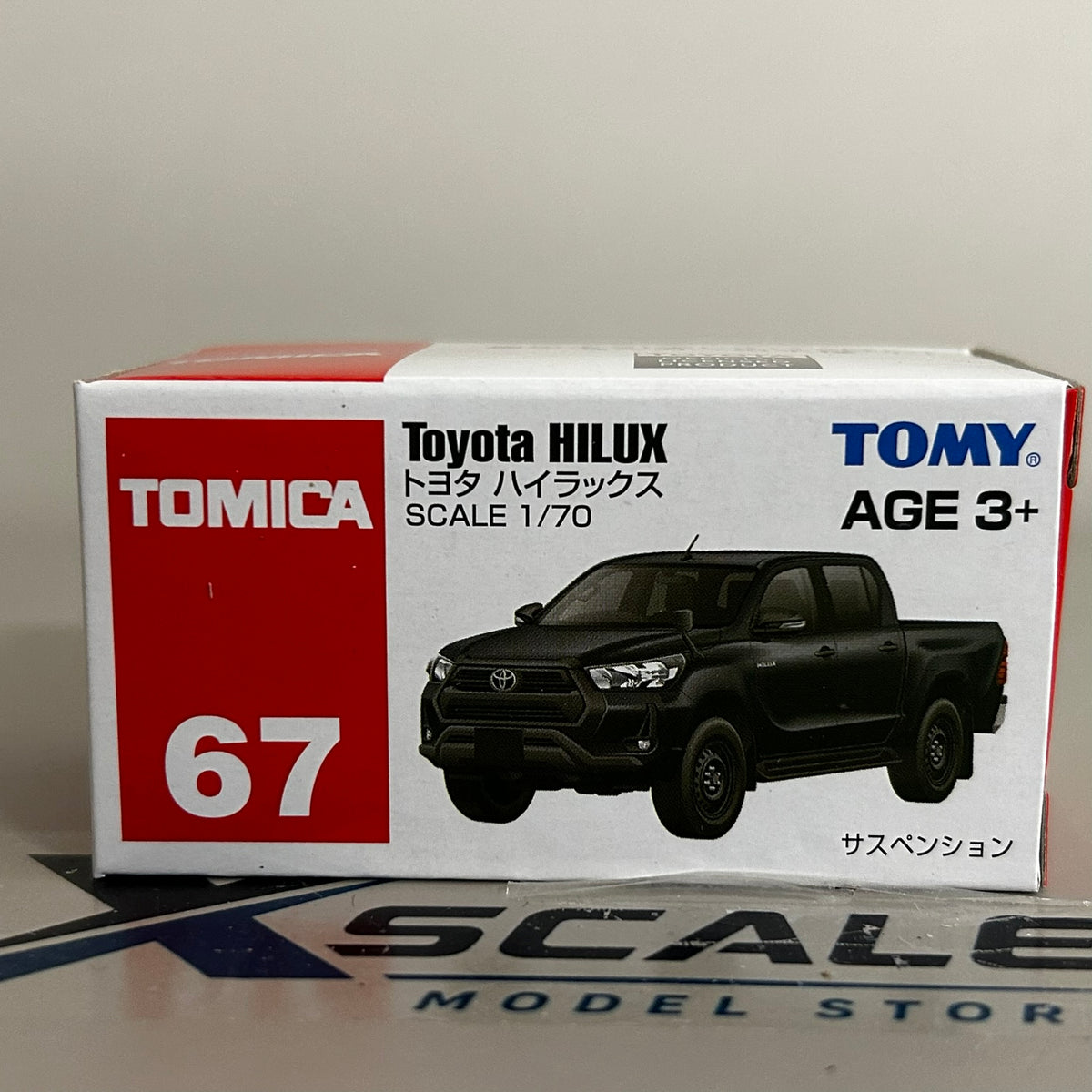 Tomica 1/64 #67 Toyota Hilux