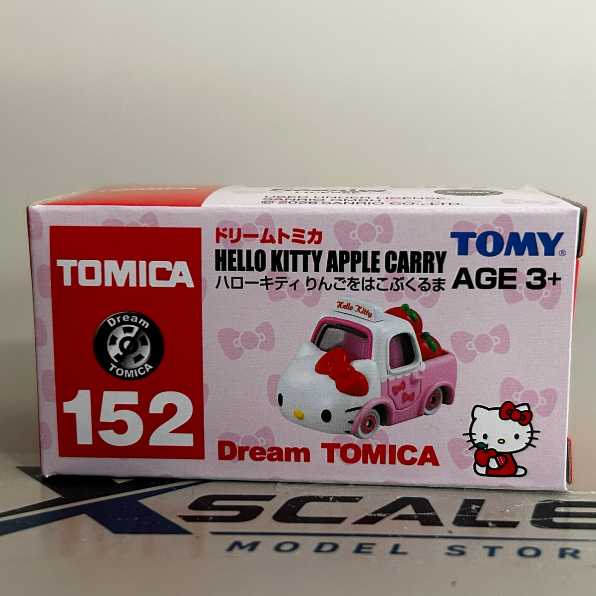 Tomica Dream 1/64 #152 Hello Kitty Apply Carry