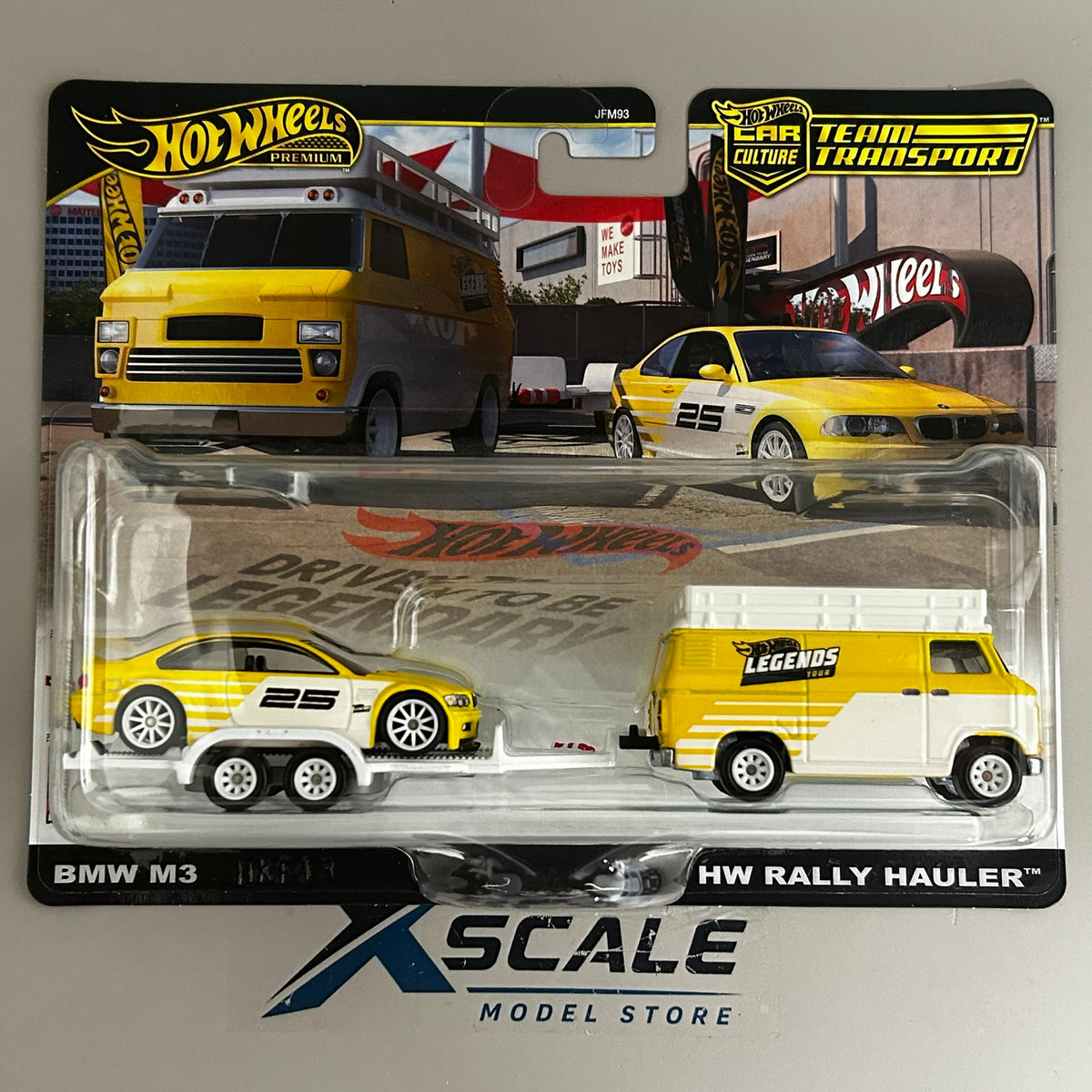 Premium Hot Wheels Team Transport 1/64 BMW M3 Rally Hauler