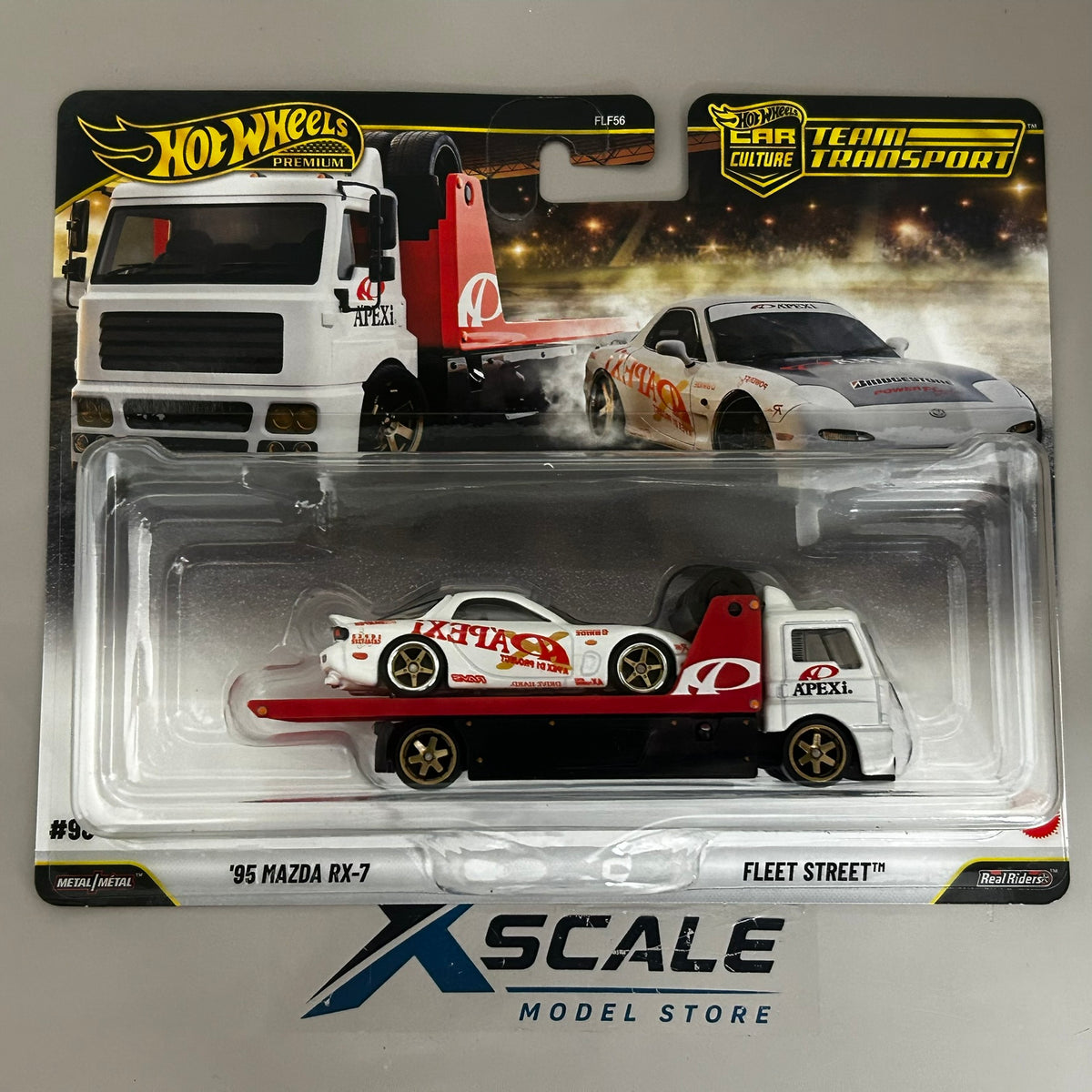 Premium Hot Wheels Team Transport 1/64 Mazda RX7 Fleet Street