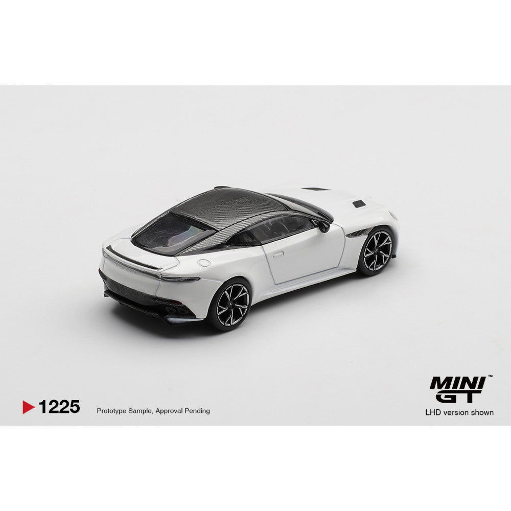 Mini GT 1/64 #1225 Aston Martin DBS White