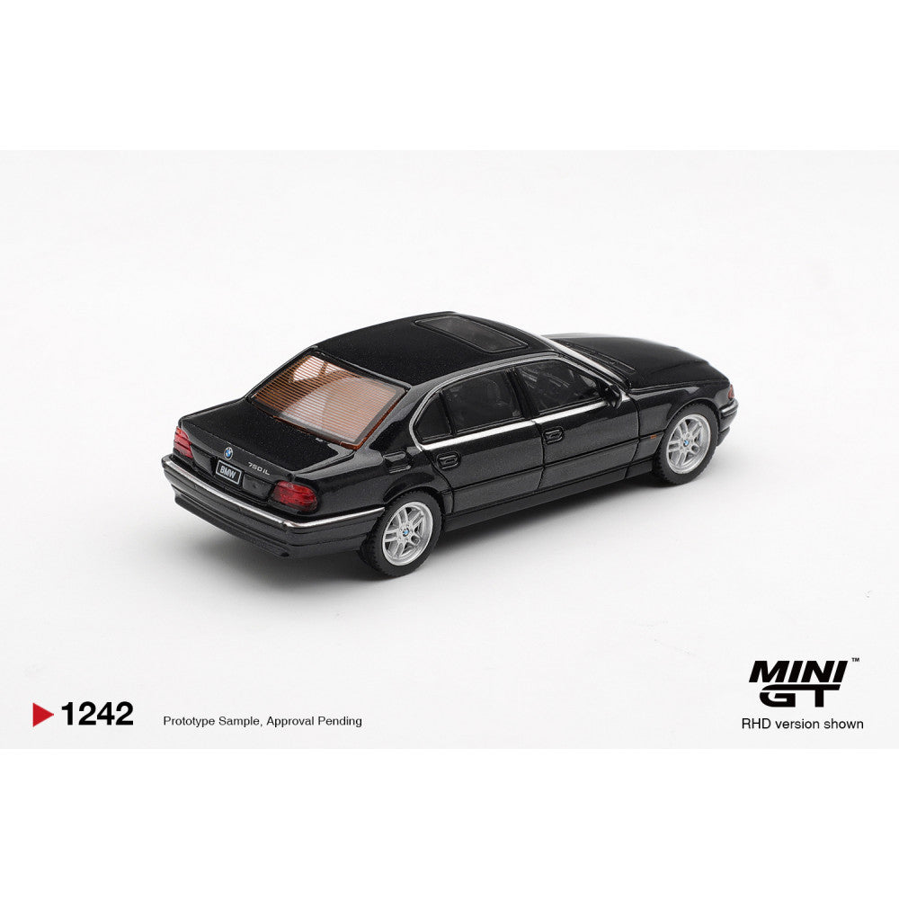 Mini GT 1/64 #1242 BMW 750IL