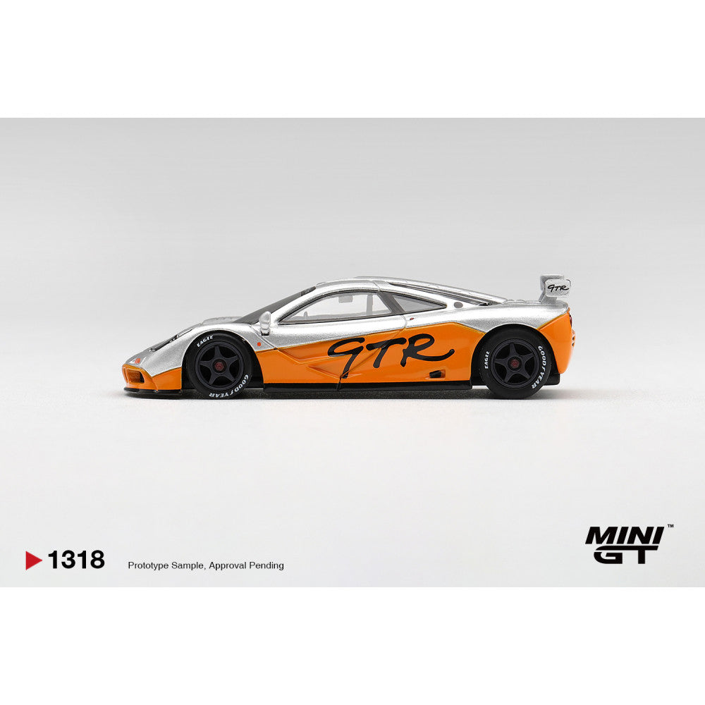Mini GT 1/64 #1318 McLaren F1 GTR 1995 Presentation