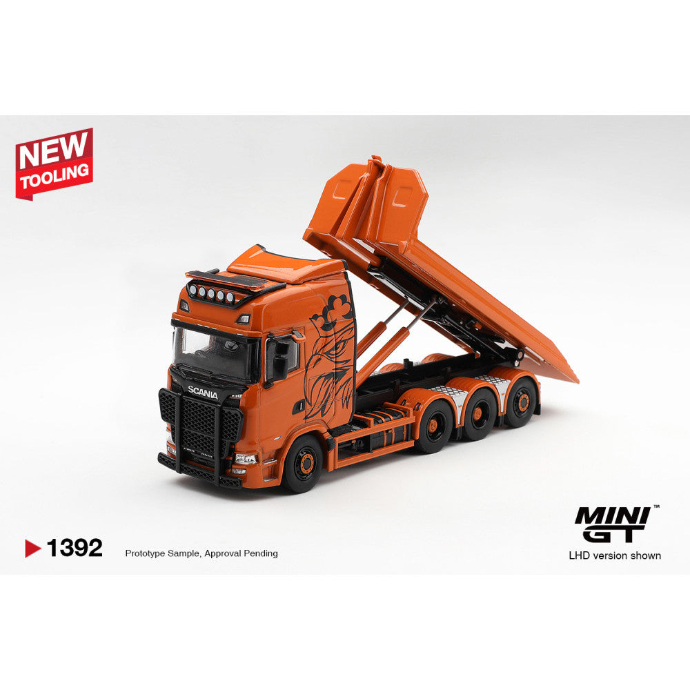 (PRE-ORDER) Mini GT 1/64 #1392 Scania 770s Hooklift Flatbed