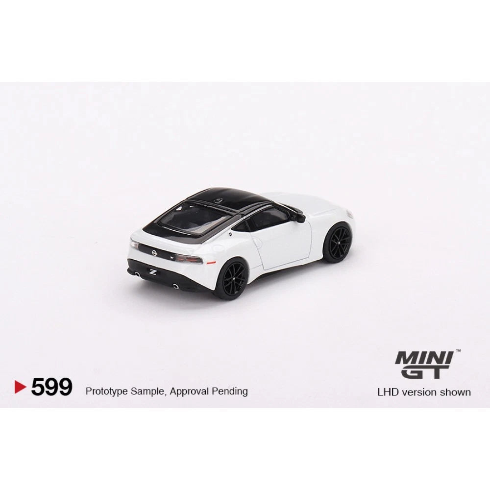 Mini GT 1/64 #599 Nissan Z Fairlady White