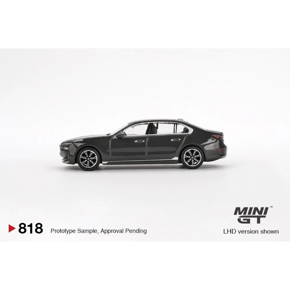 Mini GT 1/64 #818 BMW i7 xDrive60 Grey
