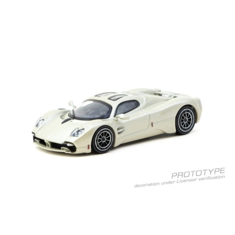 Tarmac Works 1/64 Pagani Utopia