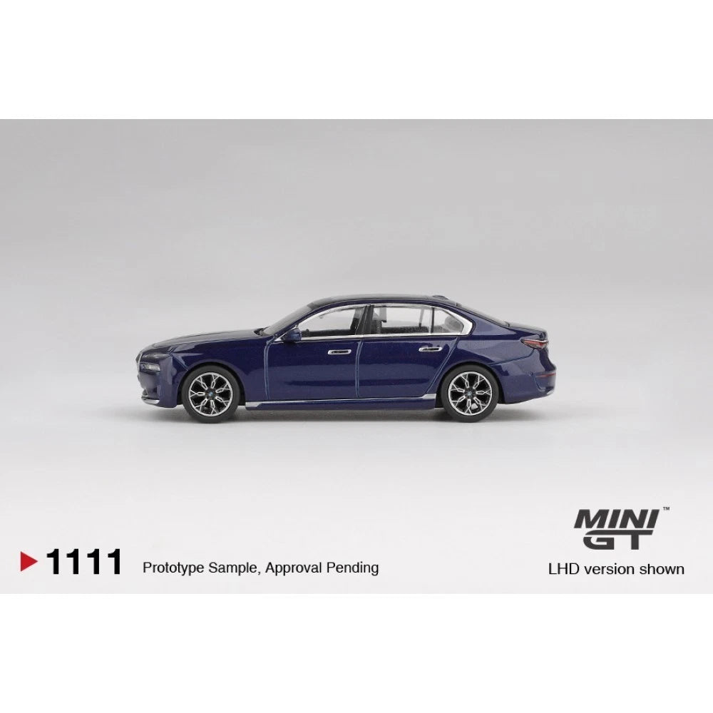Mini GT 1/64 #1111 BMW i7 xDrive Blue