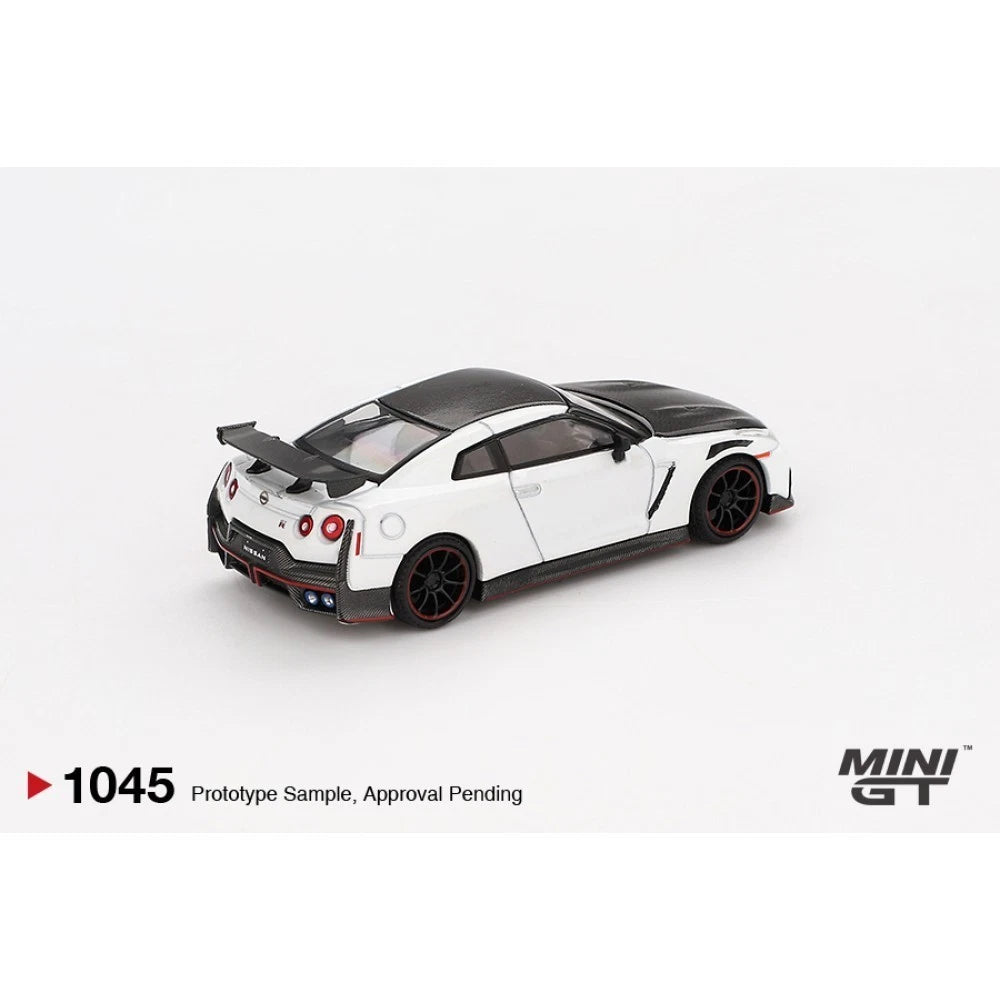 Mini GT 1/64 #1045 Nissan GTR Nismo R35 White