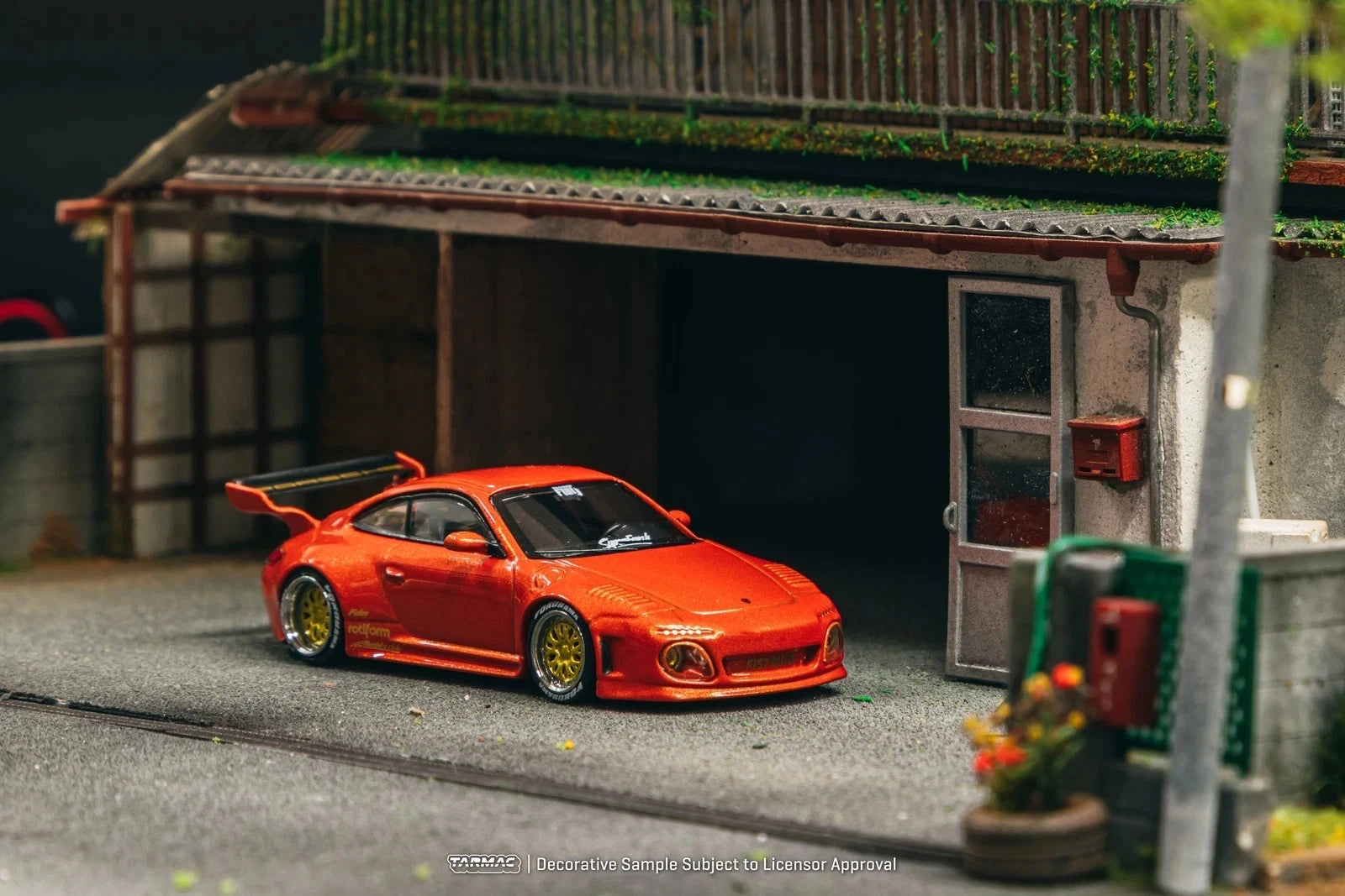 Tarmac Works 1/64 Porsche 997 Old and New