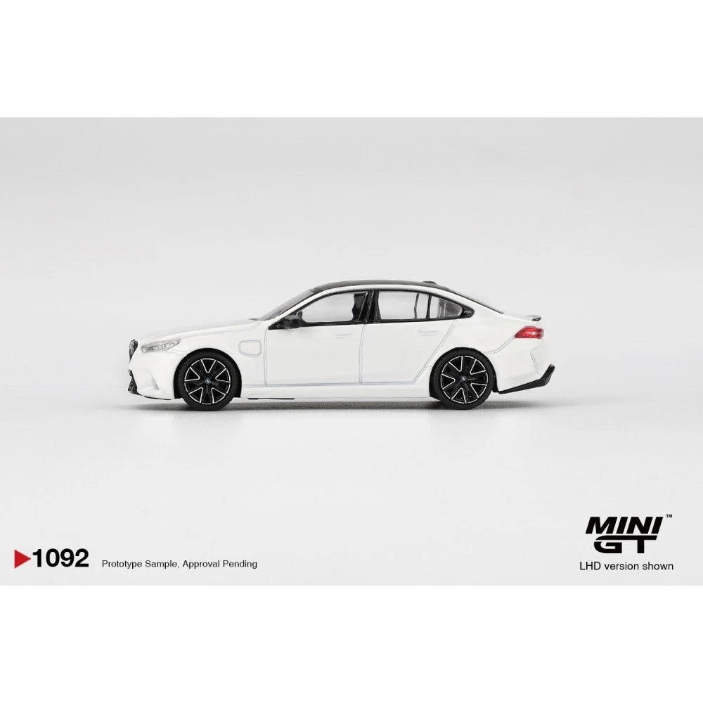 Mini GT 1/64 #1092 BMW M5 White